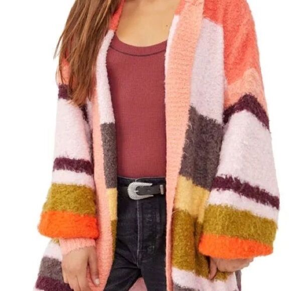 FREE PEOPLE DREAM TEAM CARDI IN DESERT CORAL NWT LARGE SUPER SOFT - Picture 12 of 14